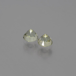 自然派の商品を探す ct グリーン/ピンク 色が変わるダイアスポア 宝石, ラウンドカット, トルコ からGemSelectで. 在庫あり、世界各国へ発送!