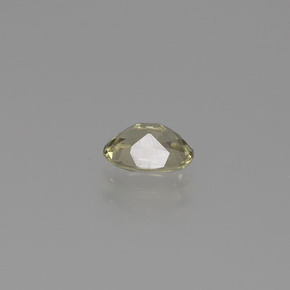 0.72カラットの天然グリーン/ピンクカラーチェンジダイアスポア（6.5×4.8 mm・オーバルカット）