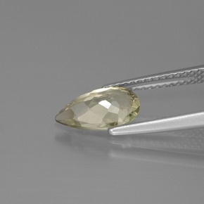 1.32カラットの天然グリーン/ピンクカラーチェンジダイアスポア（10.1×6.2 mm・洋梨の形）