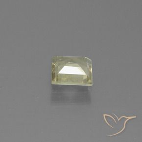 0.68カラットの天然非常に薄い黄色色が変わるダイアスポア、四角形、VS-SI