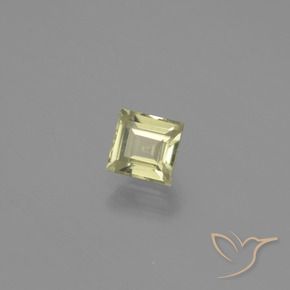 0.83カラットの天然非常に薄い黄色色が変わるダイアスポア、四角形、VVS-VS