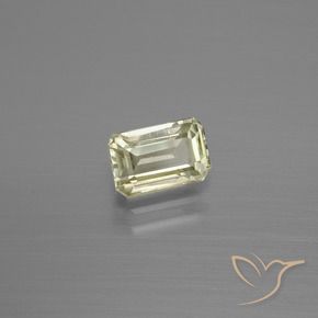 1.17カラットの天然ライトイエロー色が変わるダイアスポア、八角形 / エメラルドカット、VS-SI