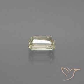 1.17カラットの天然ライトイエロー色が変わるダイアスポア、八角形 / エメラルドカット、VS-SI
