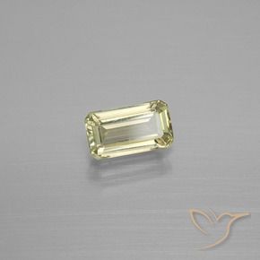 0.94カラットの天然薄いイエローグリーンカラーチェンジディアスポラ、八角形 / エメラルドカット、VS