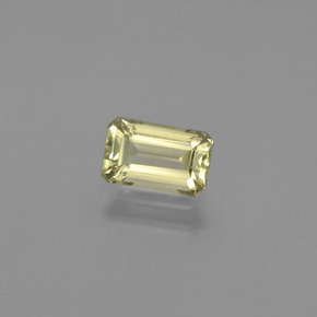 1.10カラットの天然アーシーイエローカラーチェンジダイアスポア（7.5×4.6 mm・エメラルドカット）