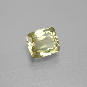 1.41カラットの天然グリーン/ピンクカラーチェンジダイアスポア（6.7×6 mm・クッションカット）