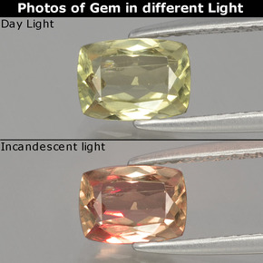 1.12カラットの天然ミディアムイエロー色が変わるダイアスポア、クッションカット、VS
