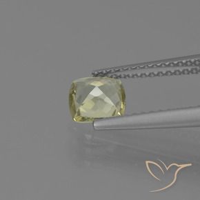 0.74カラットの天然ライトイエロー色が変わるダイアスポア、クッション、VVS-VS