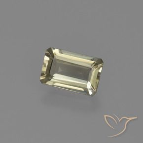 0.83カラットの天然茶色がかった黄色カラーチェンジダイアスポア（7.1×4.6 mm・エメラルドカット）