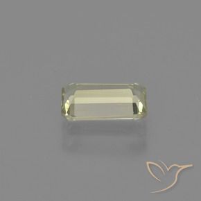 0.76カラットの天然ライトイエロー色が変わるダイアスポア、八角形 / エメラルドカット、VS