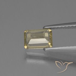 0.78カラットの天然ミディアムイエロー色が変わるダイアスポア、八角形 / エメラルドカット、VS
