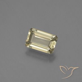 0.67カラットの天然茶色がかった黄色色が変わるダイアスポア、八角形 / エメラルドカット、VS
