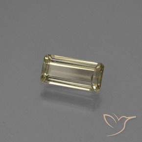 0.75カラットの天然薄いイエロー色が変わるダイアスポア、八角形 / エメラルドカット、VS