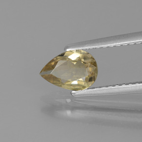 0.71カラットの天然グリーン/ピンクカラーチェンジダイアスポア（7.5×5.2 mm・洋梨の形）
