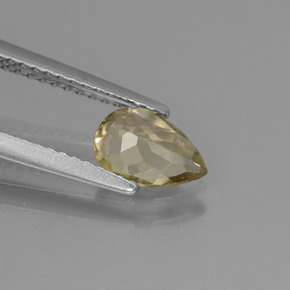 0.71カラットの天然グリーン/ピンクカラーチェンジダイアスポア（7.5×5.2 mm・洋梨の形）
