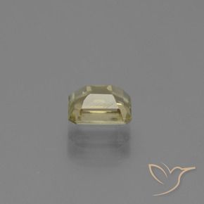 1.19カラットの天然ライトイエローカラーチェンジダイアスポア（6.4×5.3 mm・エメラルドカット）