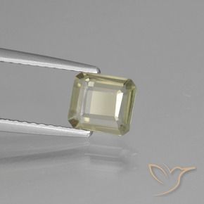 0.79カラットの天然非常に薄い黄色カラーチェンジディアスポラ、八角形 / エメラルドカット、VVS-VS