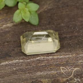 0.73カラットの天然非常に薄い黄色色が変わるダイアスポア、八角形 / エメラルドカット、VVS-VS