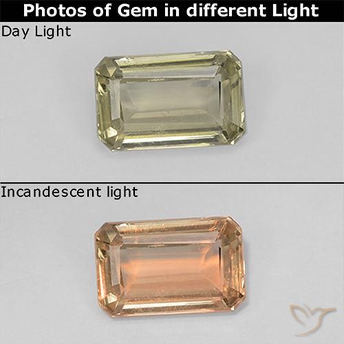 0.79ct 天然 ライトイエロー カラーチェンジディアスポラ, エメラルドカット, VVS-VS
