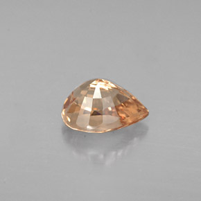1.29カラットの天然オレンジカラーチェンジガーネット（7.4×5.5 mm・洋梨の形）