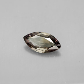 1.34カラットの天然緑がかった茶〜レッドピンクカラーチェンジガーネット（10.2×5.4 mm・マーキス）