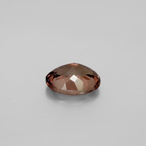 3.54カラットの天然茶色がかったローズからレッドカラーチェンジガーネット、オーバルカット、VS