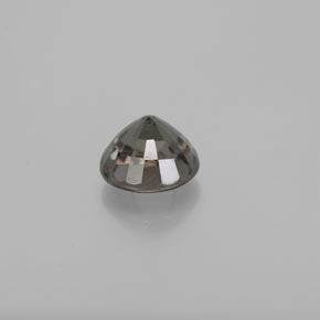 1.18カラットの天然緑がかった茶〜レッドピンクカラーチェンジガーネット（5.93 mm・ラウンドカット）