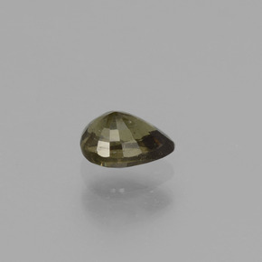 0.48カラットの天然緑がかった茶〜レッドピンクカラーチェンジガーネット（5.1×3.9 mm・洋梨の形）
