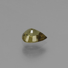 0.42カラットの天然緑がかった茶〜レッドピンクカラーチェンジガーネット（5.3×4 mm・洋梨の形）