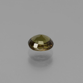 0.91カラットの天然グリーン〜レッドピンクカラーチェンジガーネット（5.7×4.9 mm・オーバルカット）