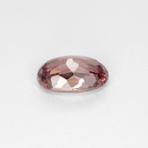 0.57カラットの天然ミディアムブラウンカラーチェンジガーネット（6.1×4.1 mm・オーバルカット）