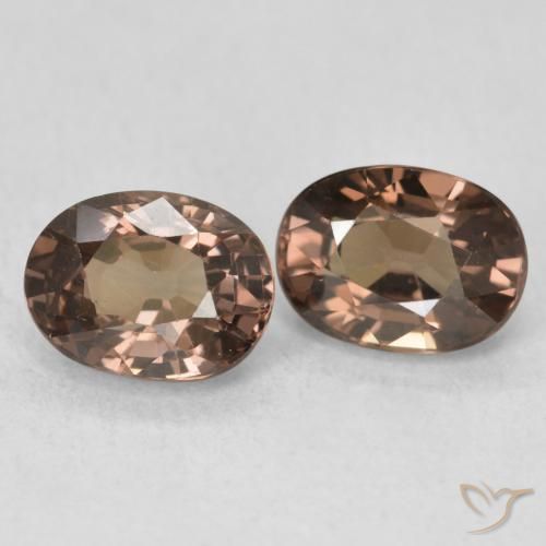 Shop natural 2.84ct ミディアムライトブラウン カラーチェンジガーネット gems, 楕円形, from マダガスカル at GemSelect. In stock, global shipping!