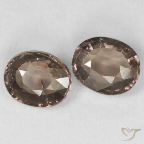 Shop natural 2.16ct ミディアムライトブラウン カラーチェンジガーネット gems, 楕円形, from マダガスカル at GemSelect. In stock, global shipping!