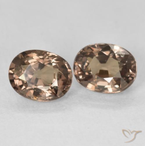 Shop natural 2.03ct ミディアムライトブラウン カラーチェンジガーネット gems, 楕円形, from マダガスカル at GemSelect. In stock, global shipping!