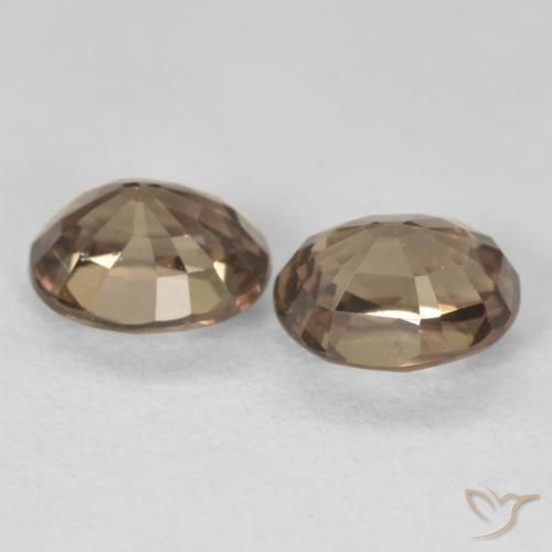 Shop natural 2.03ct ミディアムライトブラウン カラーチェンジガーネット gems, 楕円形, from マダガスカル at GemSelect. In stock, global shipping!