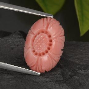 3.29カラットの天然サーモンサンゴ（13.6×9.8 mm・フラワーカット）
