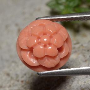 4.01カラットの天然サーモンサンゴ（10.5×6.5 mm・フラワーカット）