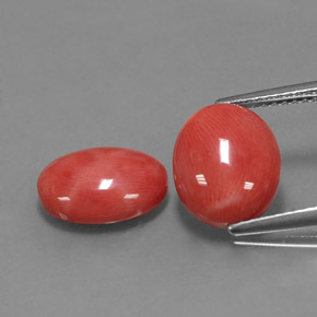 カラットの天然ホワイトサーモンサンゴ（11.1×9.1 mm・オーバルカット）