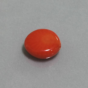 2.12カラットの天然サーモンサンゴ（8.8×7.8 mm・ファンシーシェイプ）