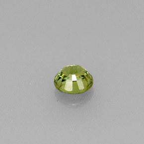 0.33カラットの天然ゴールデングリーンデマントイドガーネット（3.94 mm・ラウンドカット）