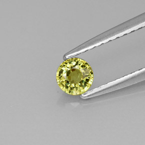0.27カラットの天然ゴールデングリーンデマントイドガーネット（3.78 mm・ラウンドカット）