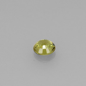 0.27カラットの天然ゴールデングリーンデマントイドガーネット（3.78 mm・ラウンドカット）