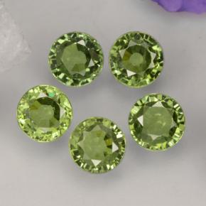 2.21カラットの天然グリーンデマントイドガーネット（4.25 mm・ラウンドカット）