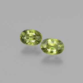 Shop natural 1.28ct 黄みがかったグリーン デマントイドガーネット gems, 楕円形, from ナミビア at GemSelect. In stock, global shipping!