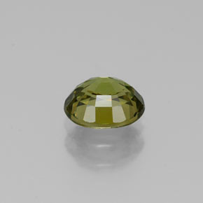 0.88カラットの天然ゴールデングリーンデマントイドガーネット（6.1×5.2 mm・オーバルカット）