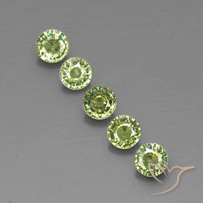 Shop natural 1.50ct Olive Green  デマントイドガーネット gems, ラウンド, from ナミビア at GemSelect. In stock, global shipping!