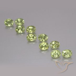 Shop natural 2.51ct ミディアムグリーン デマントイドガーネット gems, 楕円形, from ナミビア at GemSelect. In stock, global shipping!