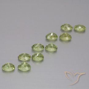 Shop natural 2.14ct オリーブグリーン デマントイドガーネット gems, 楕円形, from ナミビア at GemSelect. In stock, global shipping!
