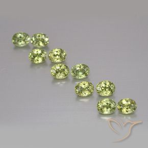 Shop natural 2.44ct ミディアムグリーン デマントイドガーネット gems, 楕円形, from ナミビア at GemSelect. In stock, global shipping!