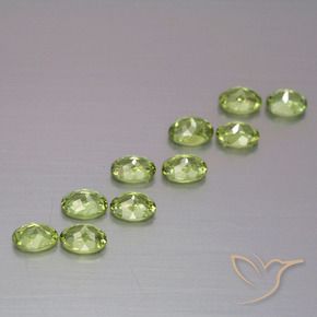 Shop natural 1.92ct オリーブグリーン デマントイドガーネット gems, 楕円形, from ナミビア at GemSelect. In stock, global shipping!